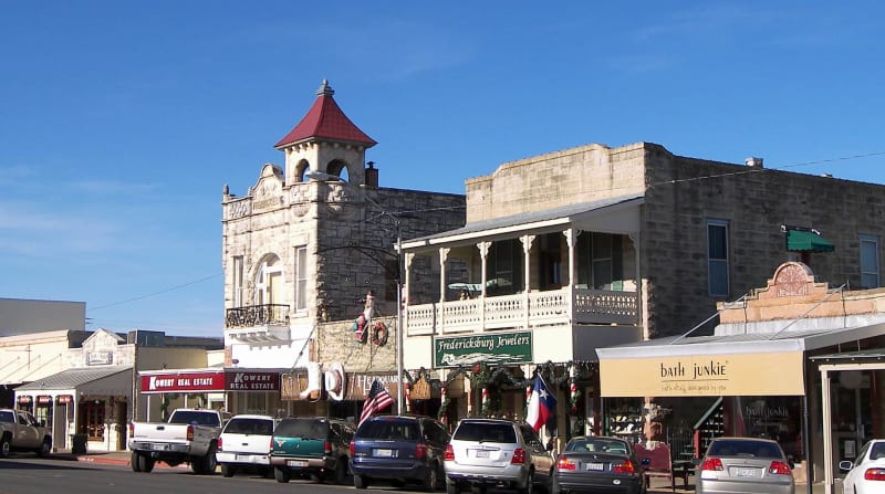 Fredericksburg Main Street — Shopping & Strolling in Fredericksburg
