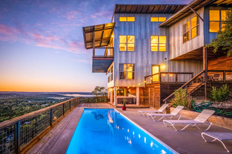 Skyhouse — Vacation Rental in Canyon Lake