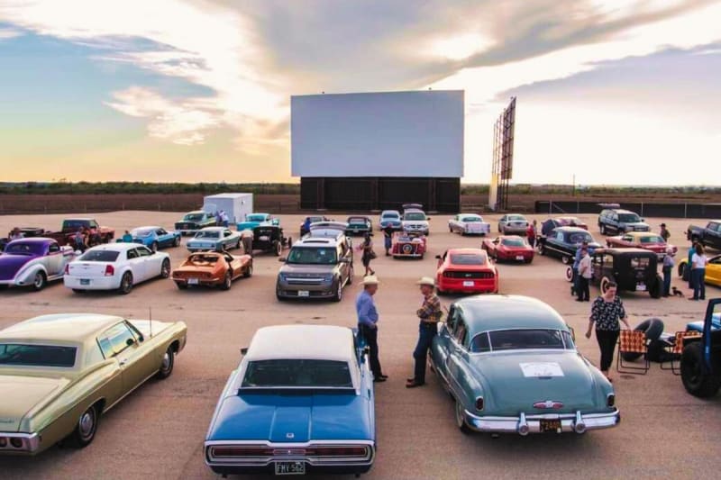 Stars n Stripes Drive-In Theater — Drive-In Theatre in New Braunfels