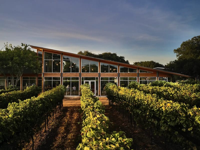 William Chris Vineyards — Winery in Hye